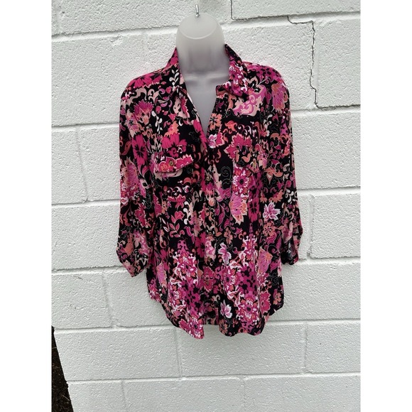 Emily Daniels Tops - Emily Daniels XL Black Pink Floral Collared Sequin Button-Up 3/4 Sleeve Blouse